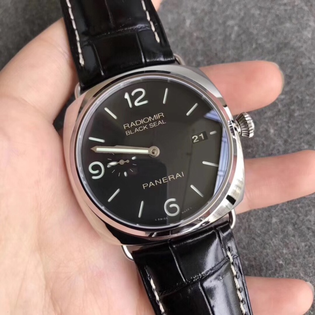 パネライ「Panerai」ラジオミール ブラックシール 45MM腕時計