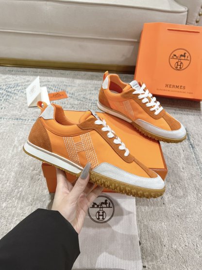 エルメス［Hermès］カップル トレーニングシューズ