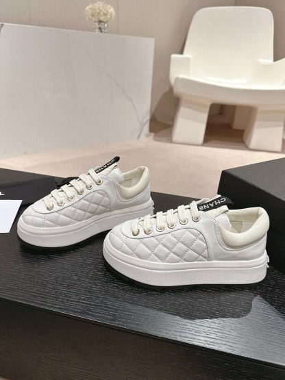 シャネル［Chanel］ 2024 パステルカラー スニーカー ローカット