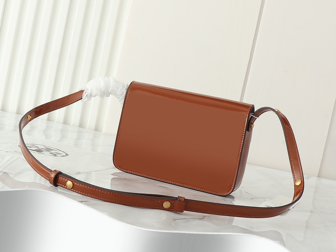 トリー バーチ「Tory Burch」フラップメッセンジャーバッグ ショルダーバッグ