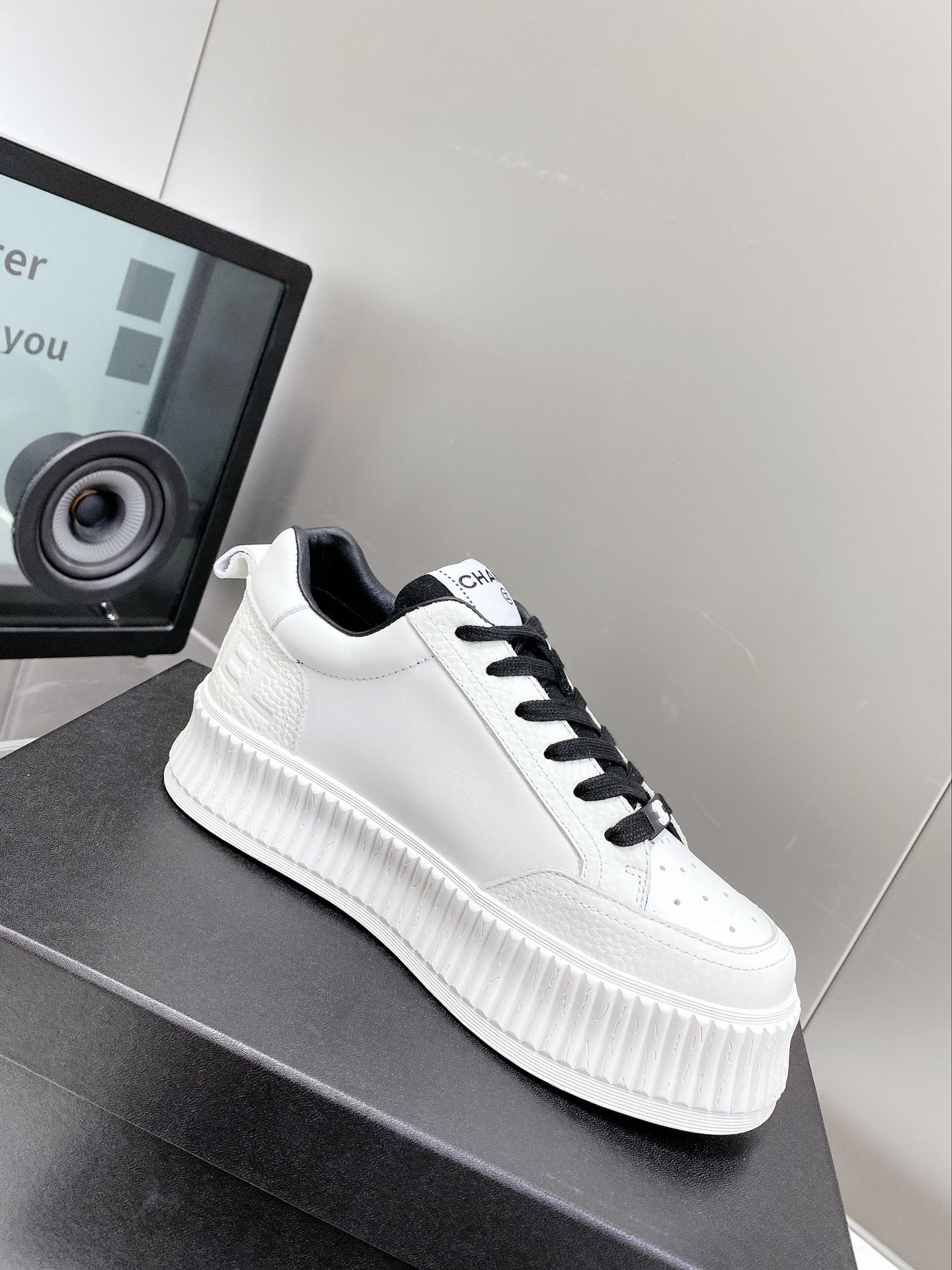 シャネル［Chanel］  2023SS パンダカラー スニーカー