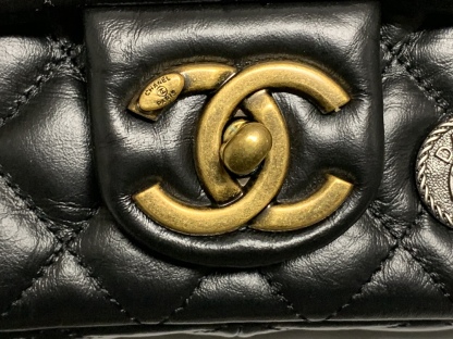 シャネル「Chanel」  Flap Bag 記念限定 メダリオン ショルダーバッグ