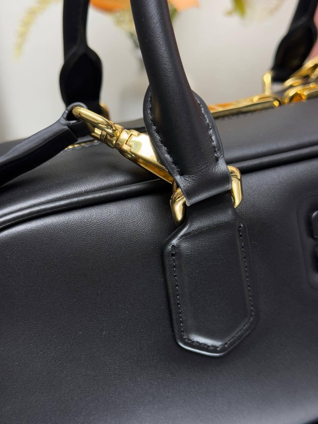 ミュウミュウ「Miu Miu」Arcadie ボウリングハンドバッグ