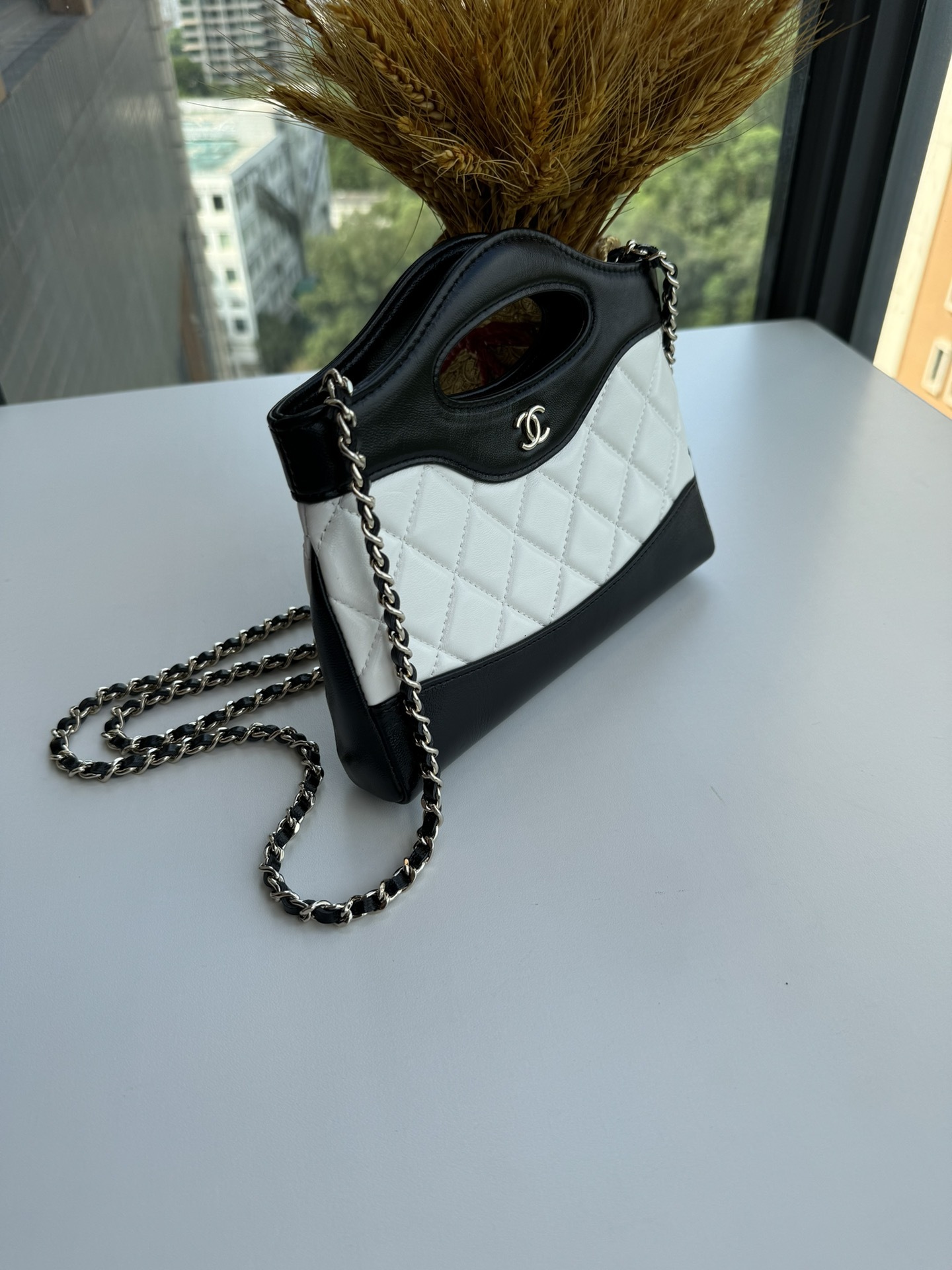 シャネル「Chanel」