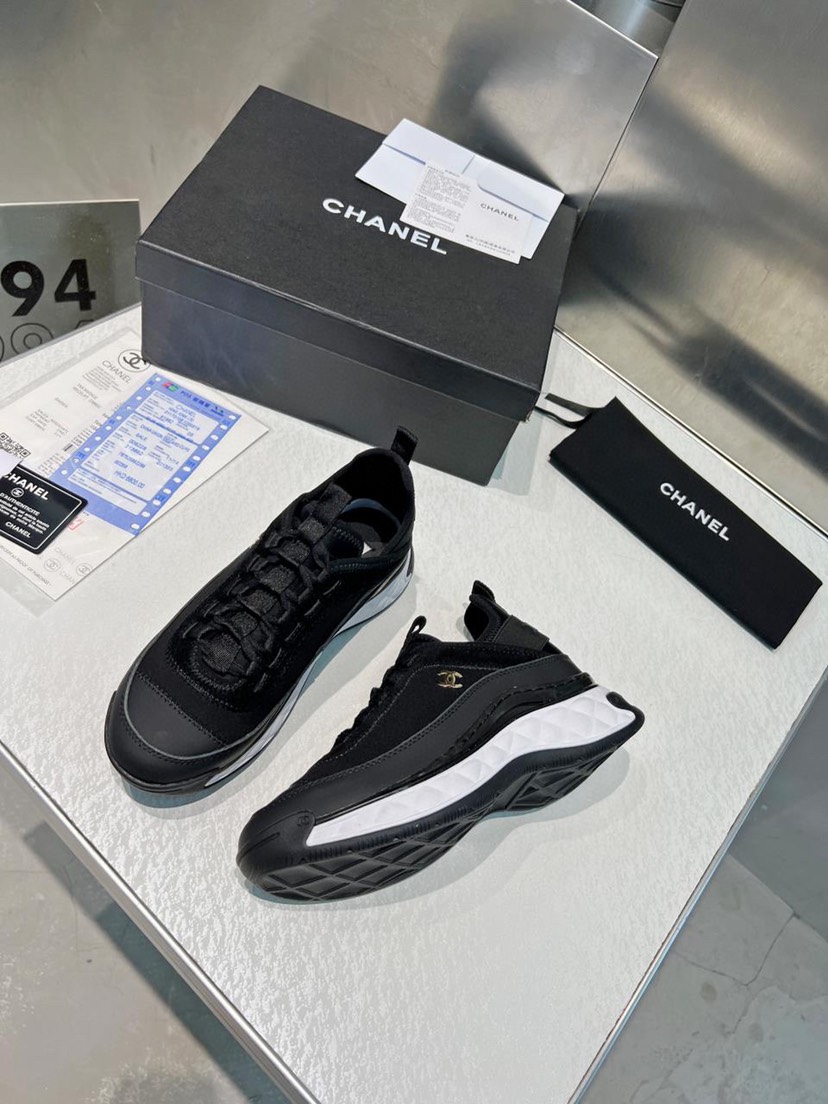シャネル［Chanel］  19SS スエードエフェクト×メッシュ メタルロゴ スニーカー-ISETAN PRESTIGE CURATED