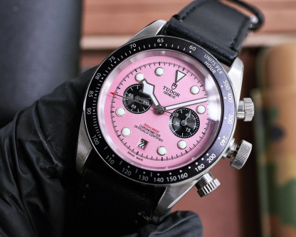 チューダー「Tudor」ブラックベイ 自動巻き腕時計42MM