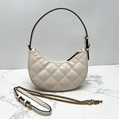 トリー バーチ「Tory Burch」ウィラ ハーフムーン アンダーアームバッグ チェーンショルダー/ハンドバッグ