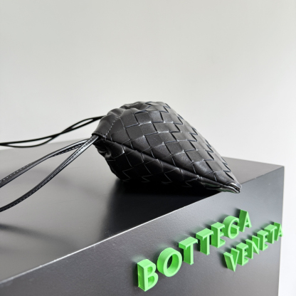 ボッテガ・ヴェネタ「Bottega Veneta」ドストバッグ ミニ アーバンショルダーバッグ