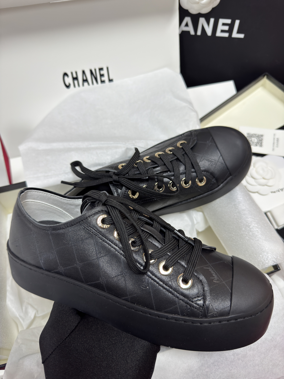 シャネル［Chanel］25P ラムレザー ロウカット プレミアムスニーカー