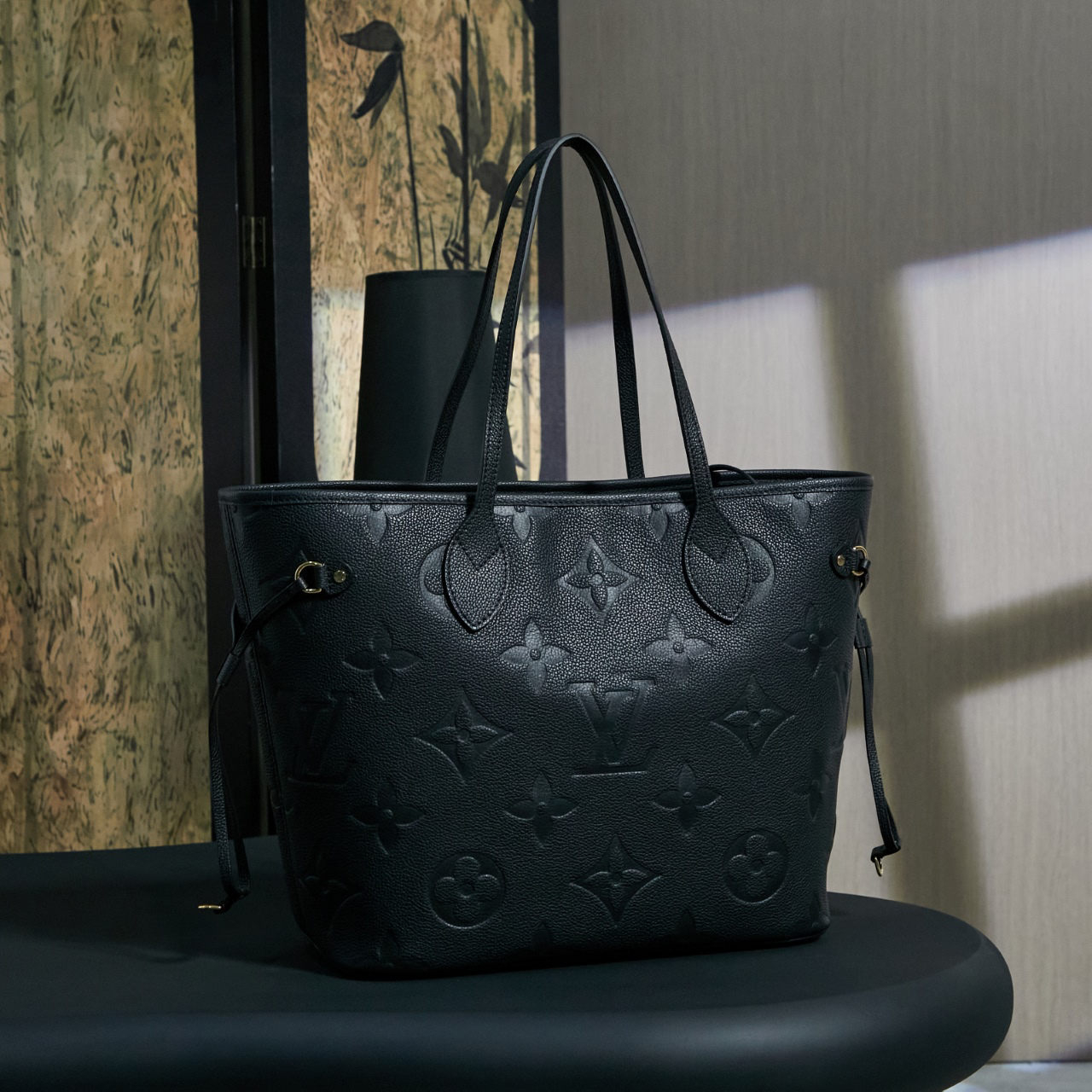 ルイ・ヴィトン「Louis Vuitton」ネヴァーフル MM