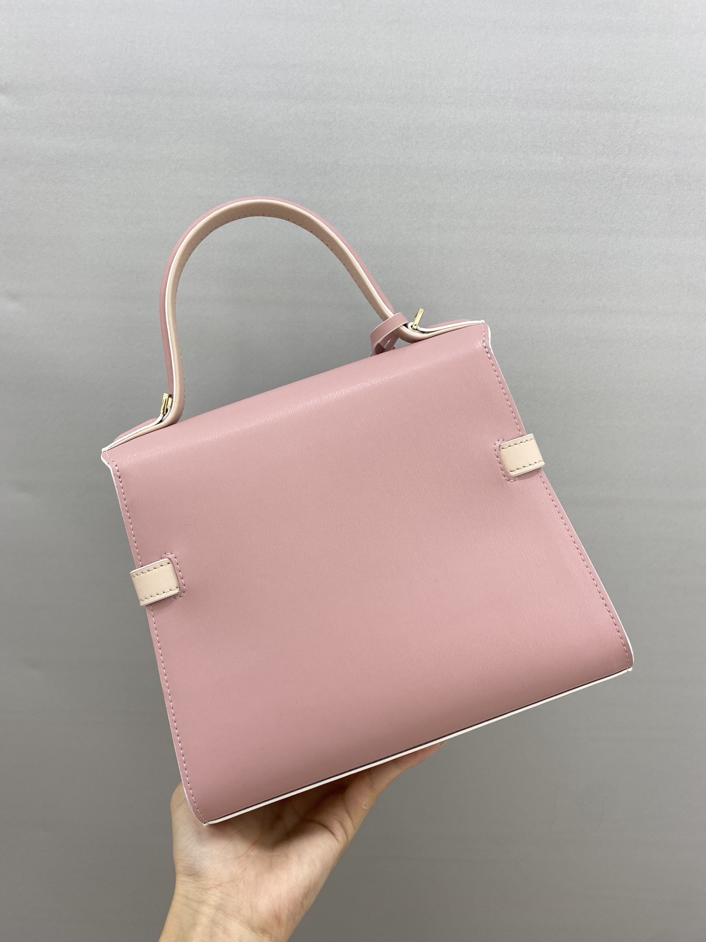 デルヴォー「Delvaux」ピンクハンドバッグ