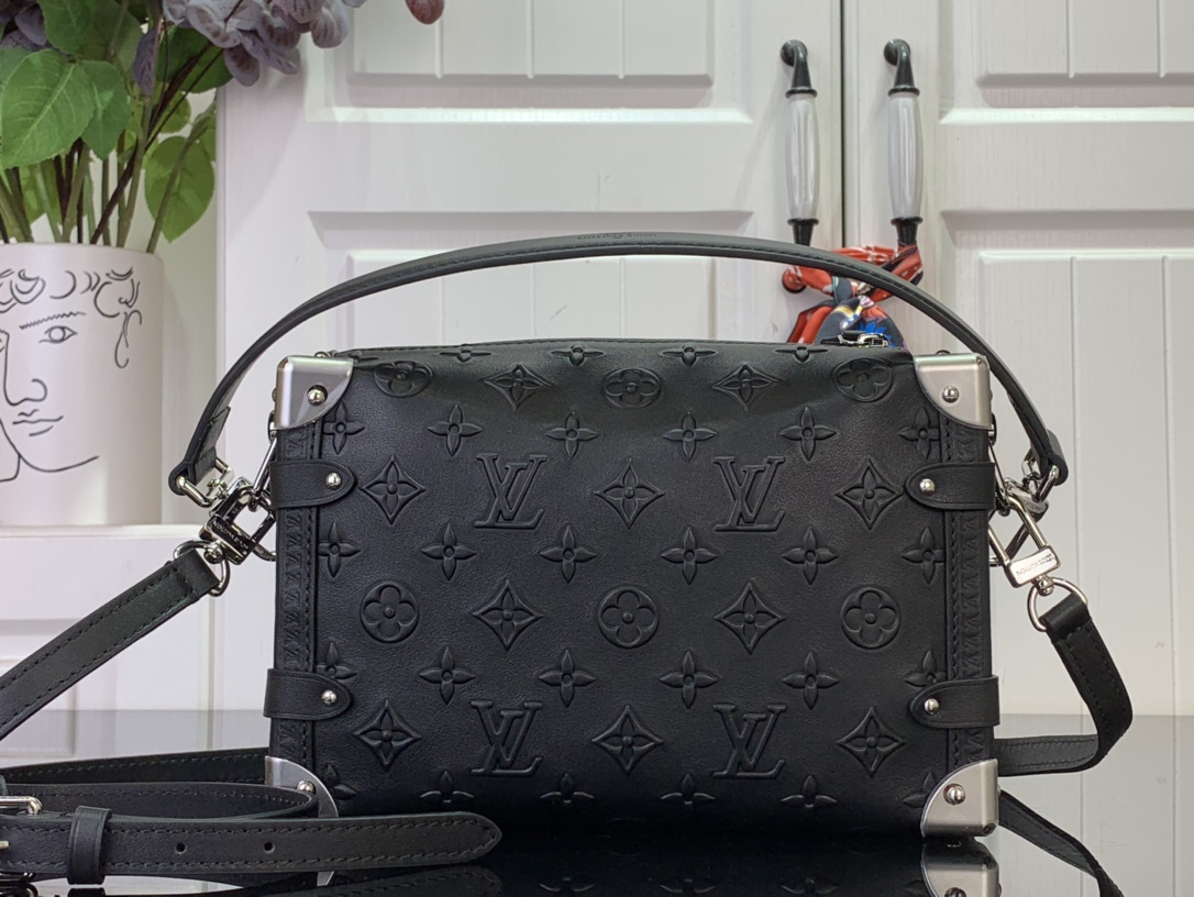 ルイ・ヴィトン「Louis Vuitton」Side Trunk、あなたのファッションを一気に引き上げる