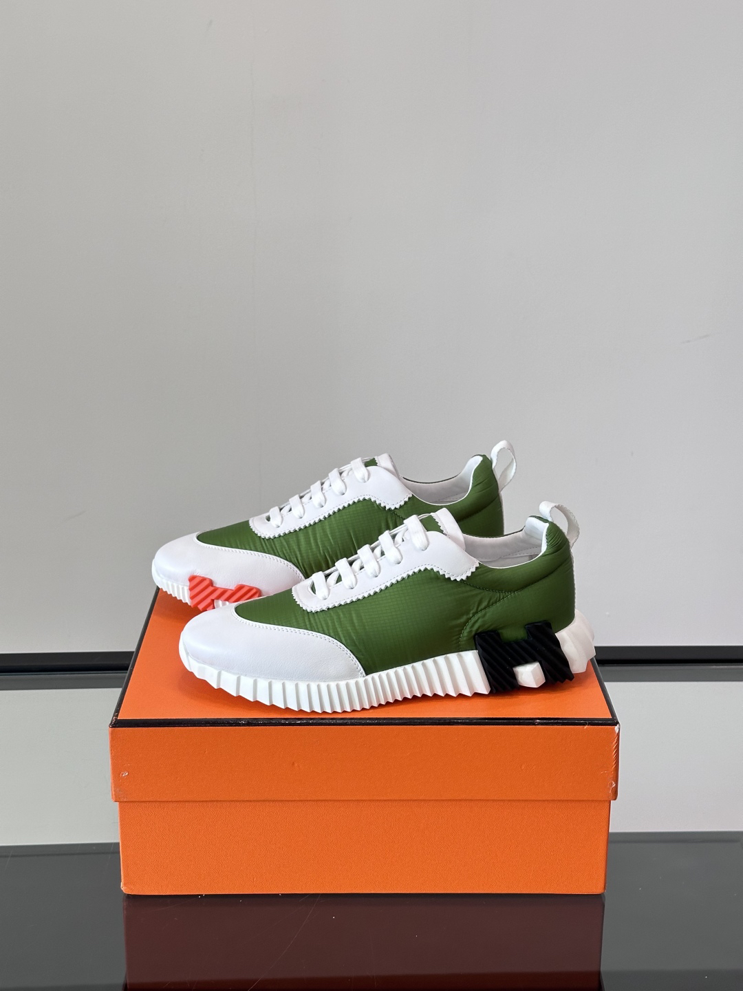 エルメス［Hermès］バウンシング スニーカー