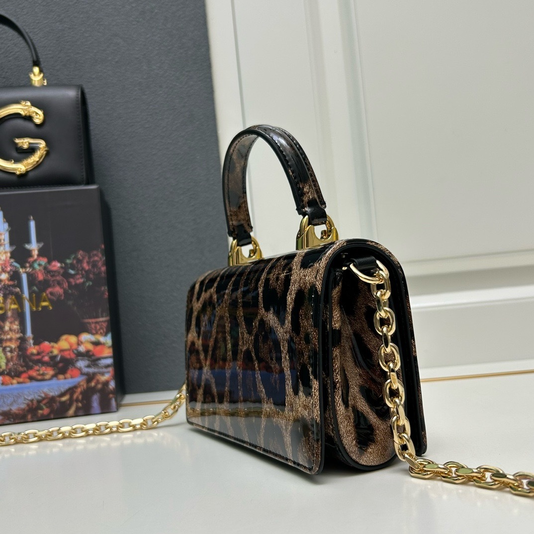 ドルチェ・アンド・ガッバーナ「D&G」 レオパード ラミー チェーン トップハンドルバッグ