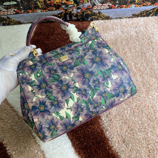 ドルチェ・アンド・ガッバーナ「D&G」 パープルフラワー プリント レザートップハンドルバッグ