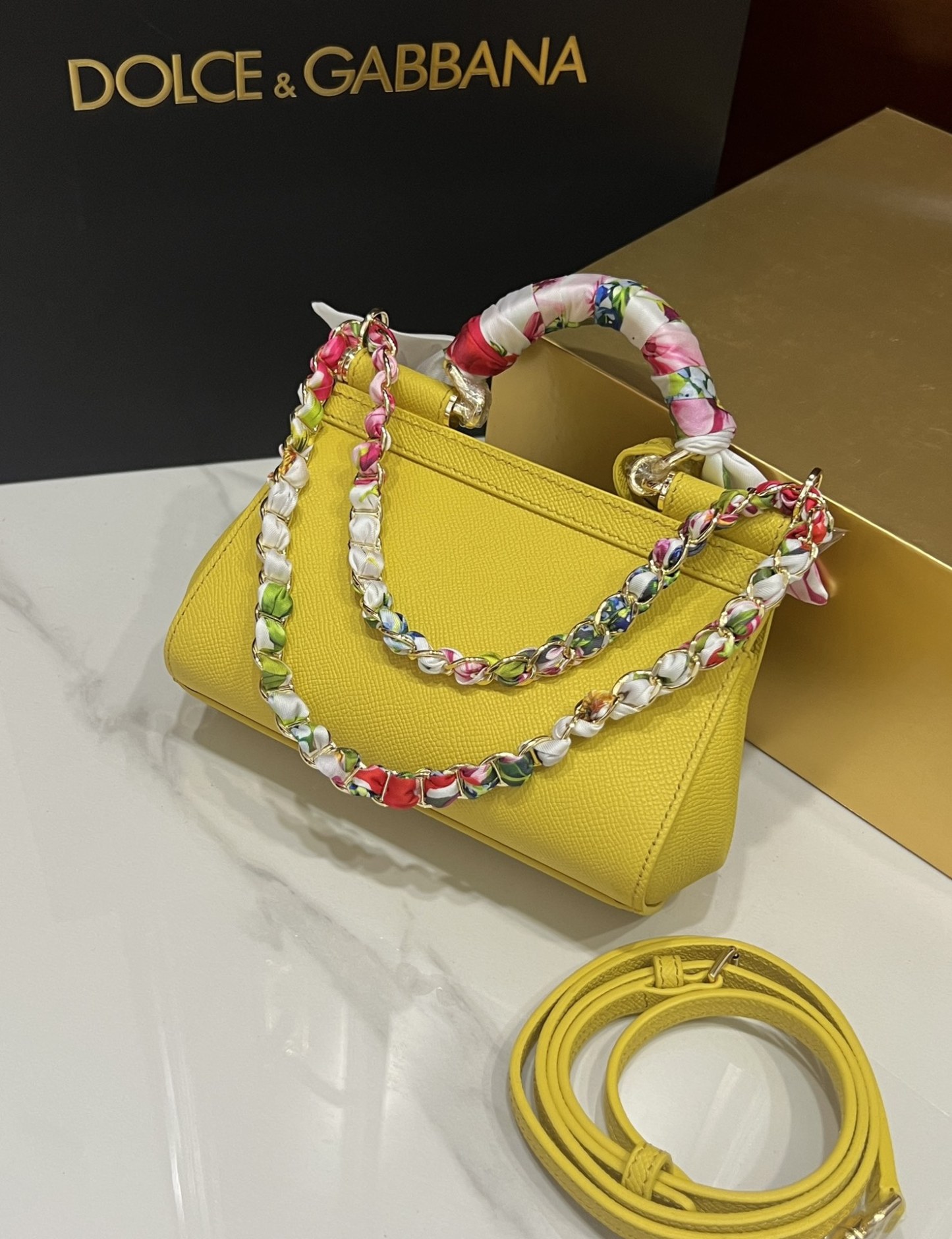 ドルチェ・アンド・ガッバーナ「D&G」シシリーミニ レザートップハンドルバッグ