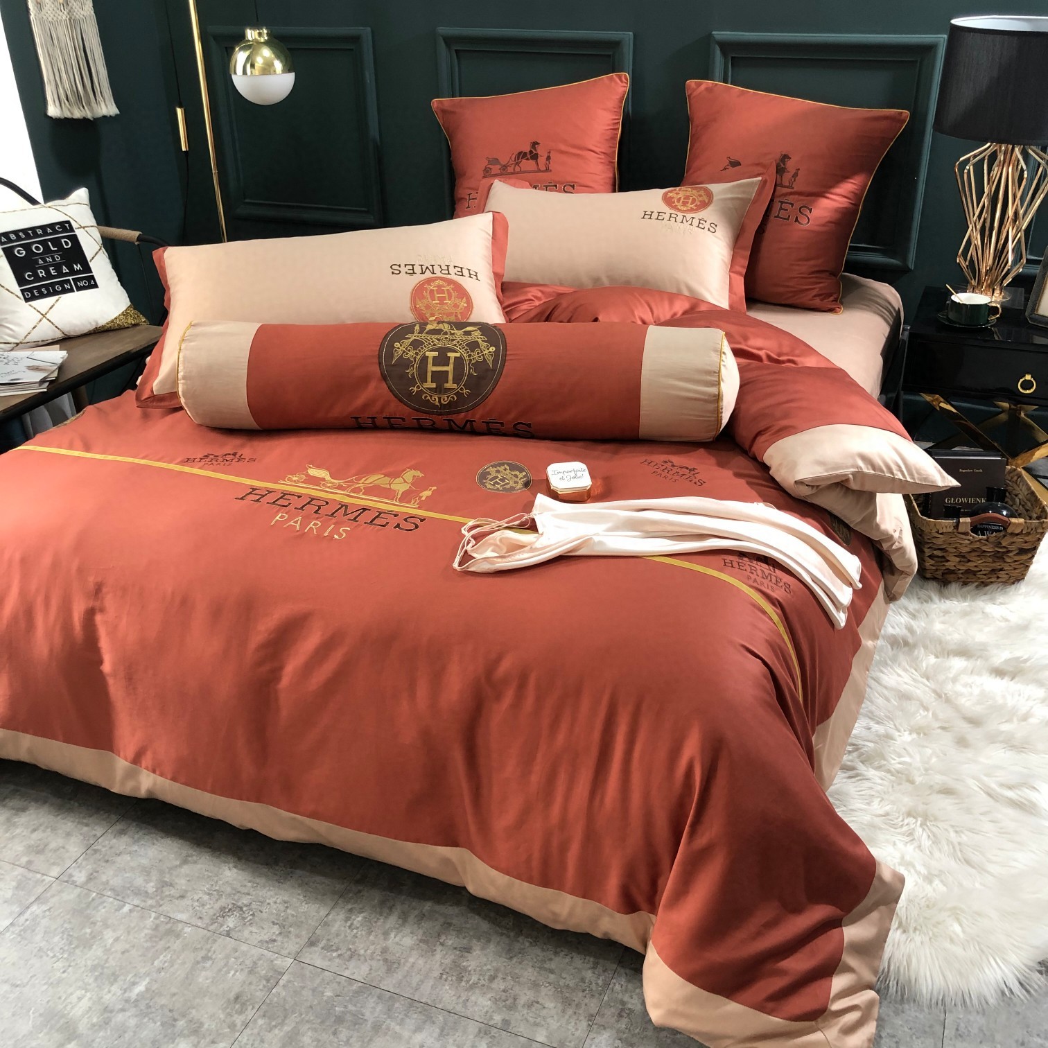 エルメス「Hermès」プレミアムコットン ゴールド＆シルバー刺繍 4点セット