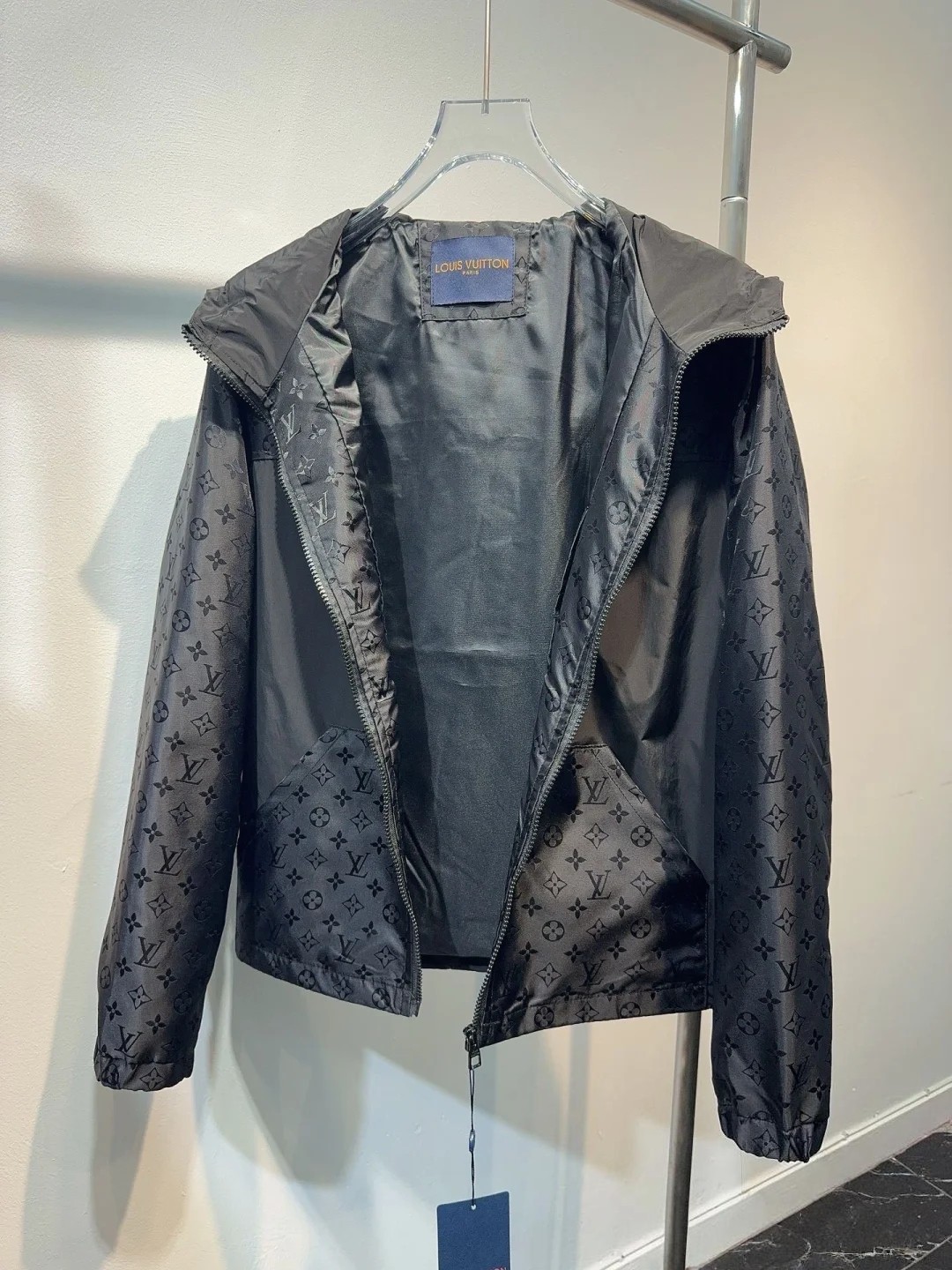 ルイ・ヴィトン「Louis Vuitton」オールオーバージャカード暗紋パネル拼接パーカ／アノラック