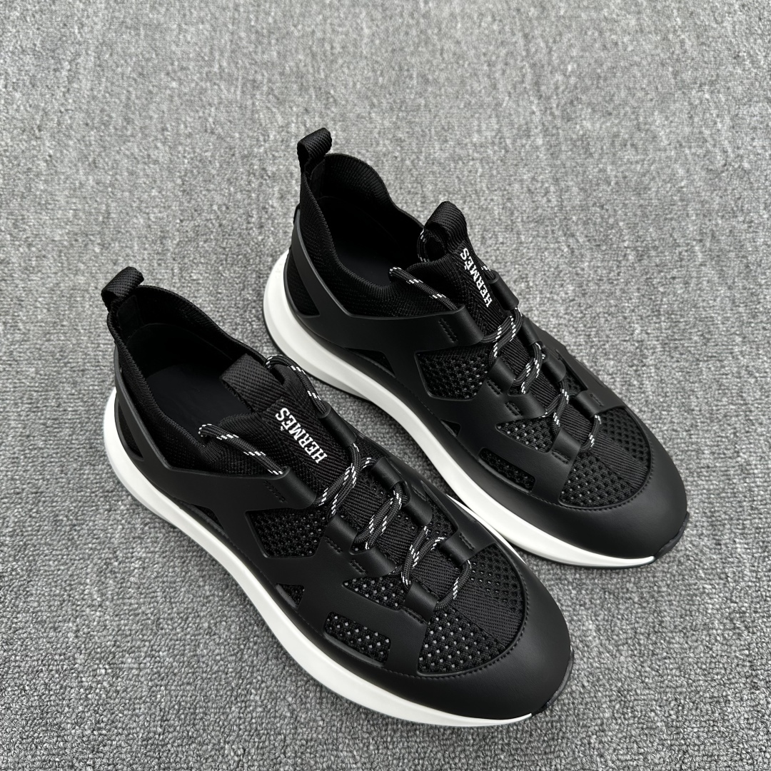 エルメス［Hermès］ メンズ テックハイブリッド スニーカー