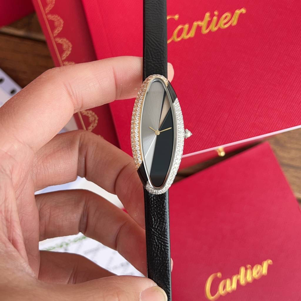 カルティエ［Cartier］バーニュール アロンジェ ミディアム 腕時計47*21MM