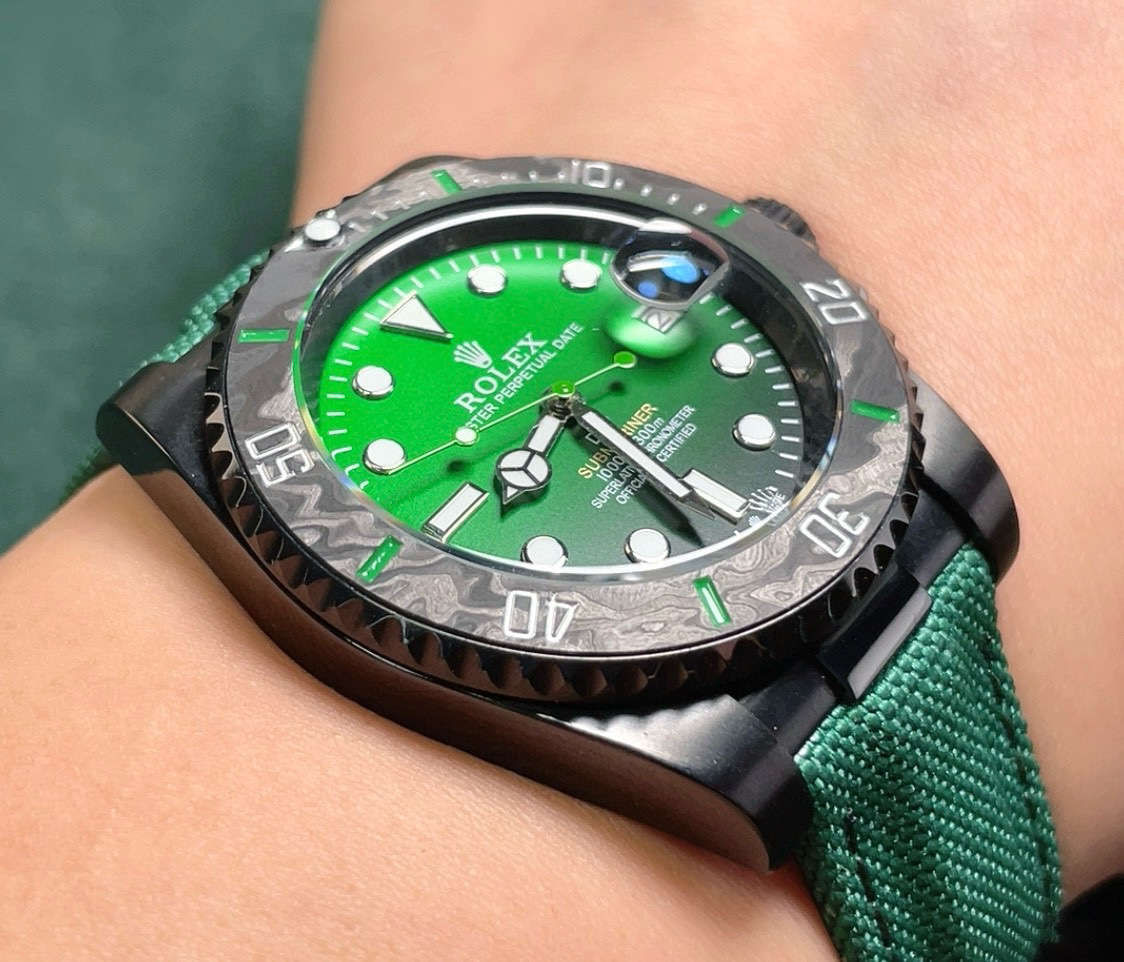 ロレックス［Rolex］DIW サブマリーナー パラキート 40MM