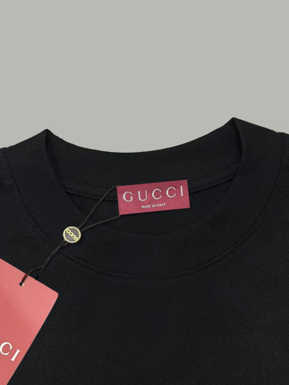 グッチ「Gucci」リミテッド アニマルシリーズ ロゴプリント クルーネックTシャツ