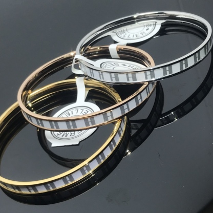 エルメス「Hermès」ミニ クリック エナメル ブレスレット16MM