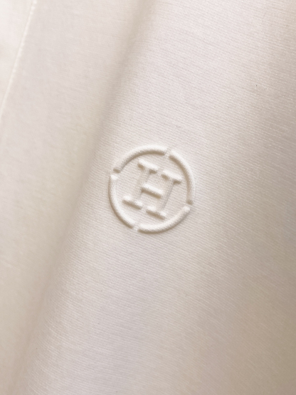 エルメス「Hermès」2025 サマーコレクション メンズ ロゴ入りポロシャツ