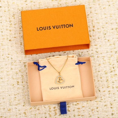 ルイ・ヴィトン「Louis Vuitton」FALL IN LOVE HEART ネックレス