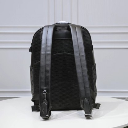 コーチ「Coach」 VARSITY GRAHAM クラシック シグネチャー キャンバス バックパック