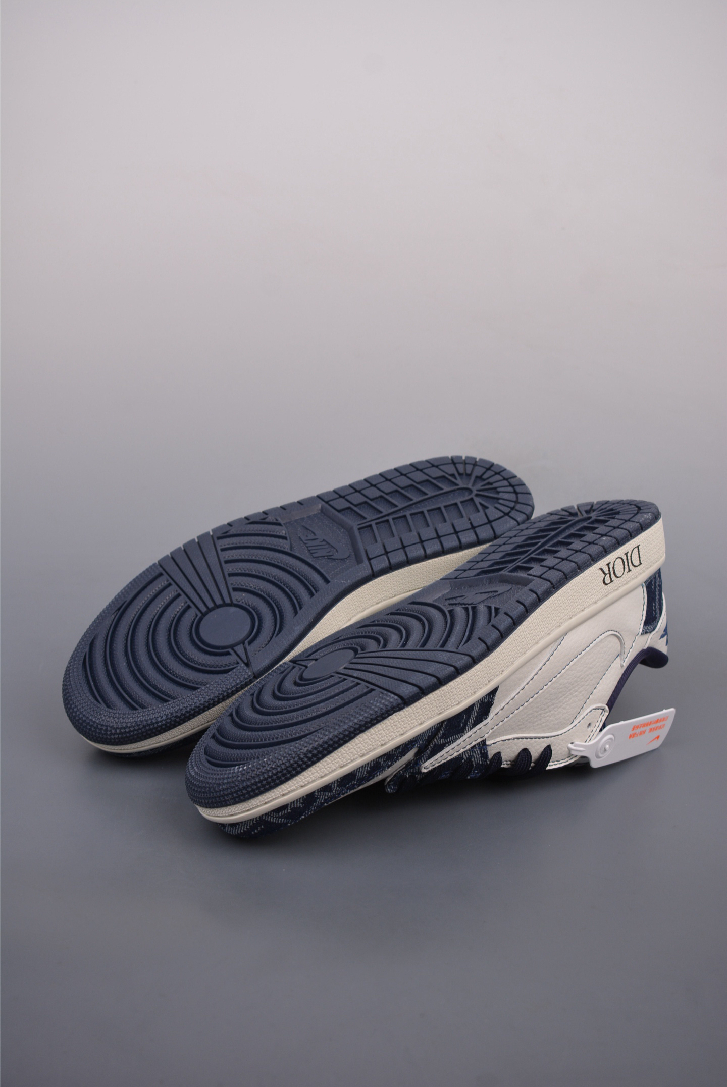 「コラボモデル」Dior x Nikeダンク ロー ディオール コラボレーション アニバーサリー カスタム ローカット スケートボードシューズ