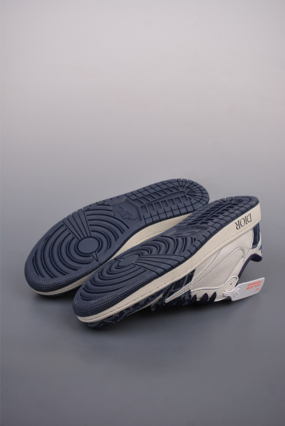 「コラボモデル」Dior x Nikeダンク ロー ディオール コラボレーション アニバーサリー カスタム ローカット スケートボードシューズ