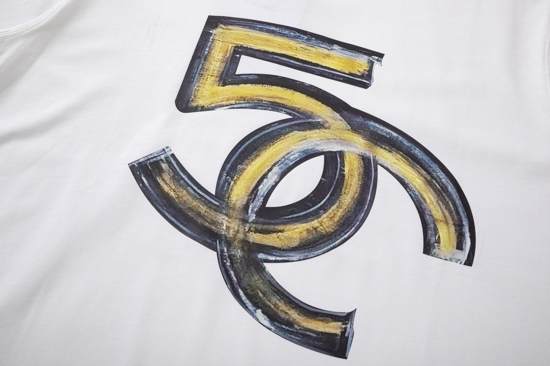 シャネル「Chanel」 ロゴ プリント Tシャツコレクション