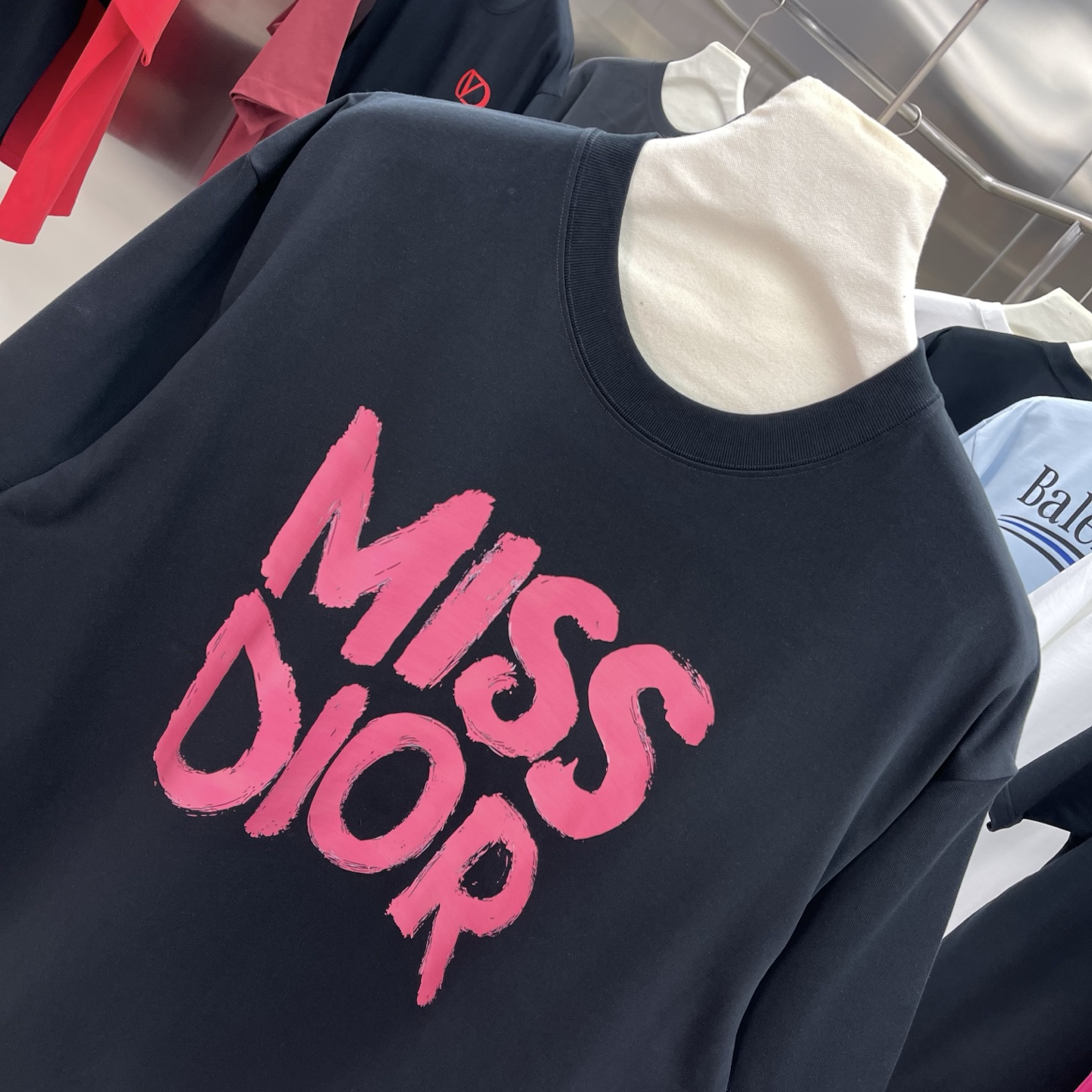 ディオール「Dior」クラシックコレクション プリントTシャツ