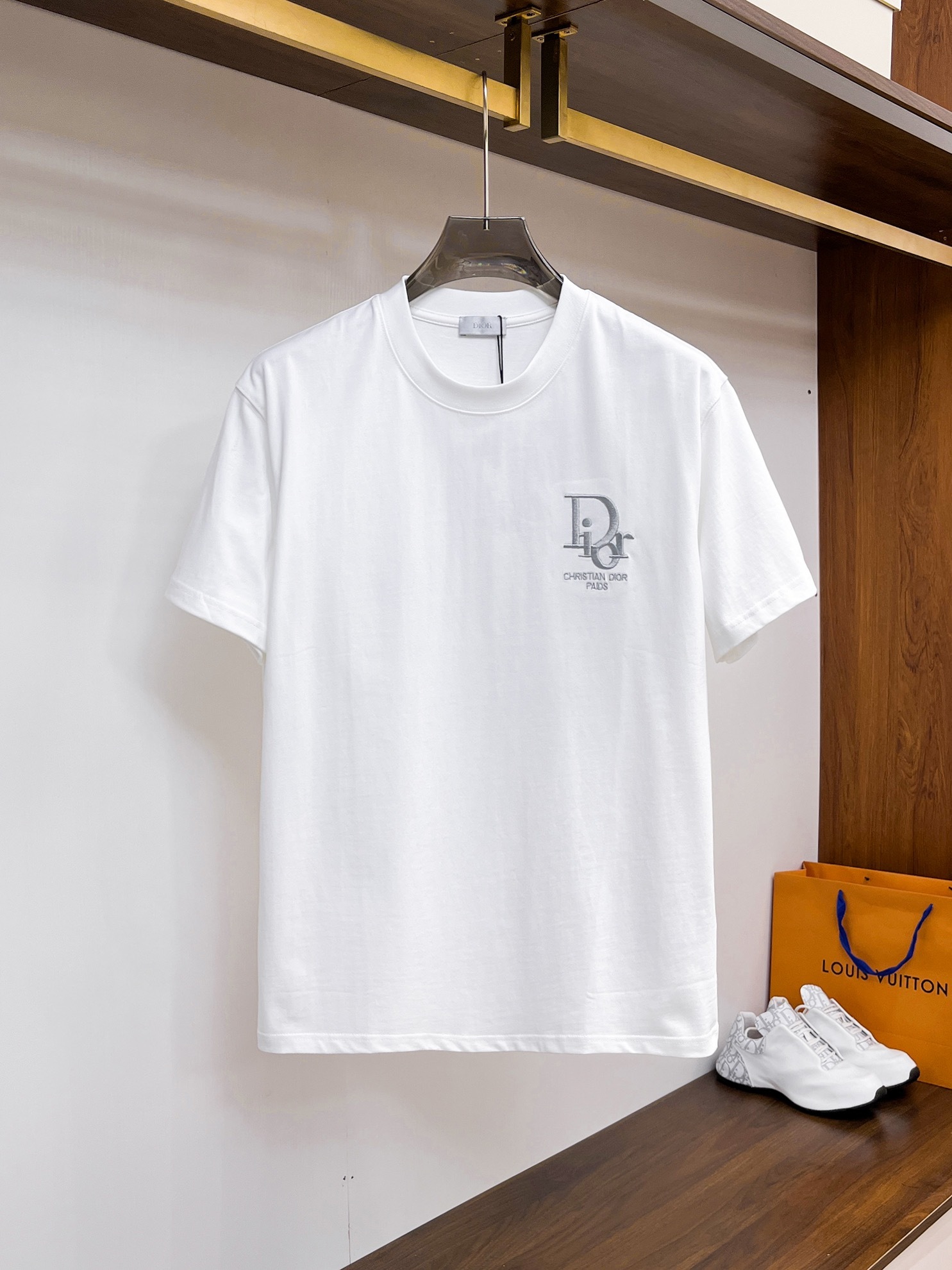 ディオール「Dior」25SS プレミアム エンブロイダリー ロゴTシャツ