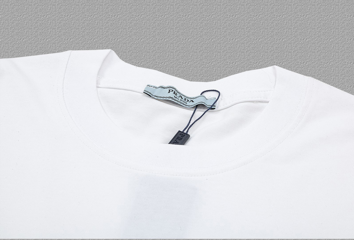 プラダ「Prada」ユニセックス プリントTシャツ ショートスリーブ