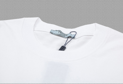 プラダ「Prada」ユニセックス プリントTシャツ ショートスリーブ