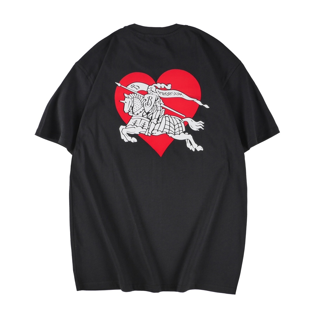 バーバリー「Burberry」 ハート＆ホースロゴ プリント Tシャツ