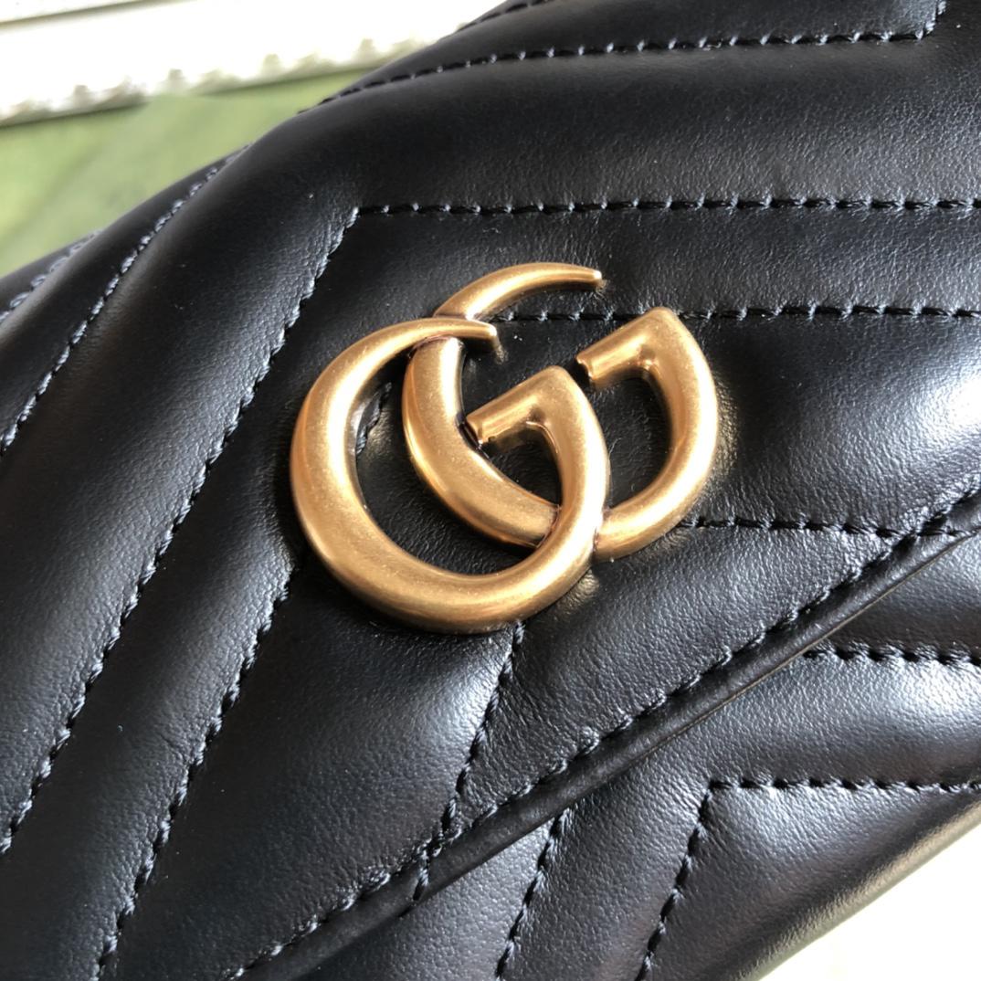 グッチ「Gucci」 〔オフィディア〕GG コンチネンタルウォレット