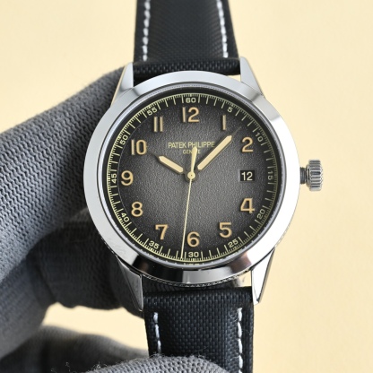 パテックフィリップ［Patek Philippe］カラトラバ ホワイトゴールド 40MM 2色