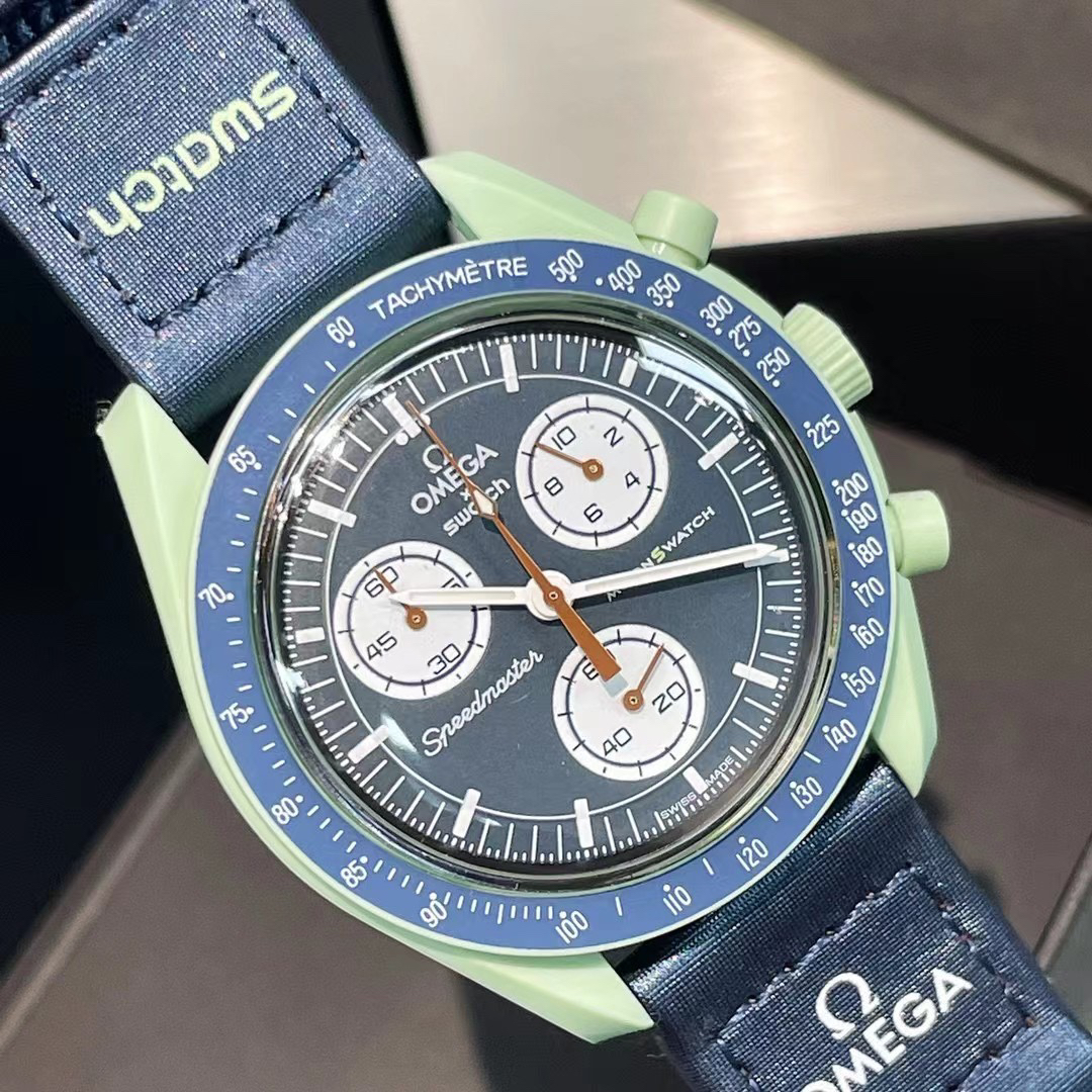 スウォッチ「Swatch」ムーンウォッチ コレクション バイオセラミック クロノグラフ ウォッチ40MM