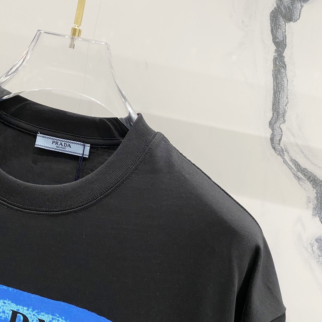 プラダ「Prada」2025SS 260g トライアングルエンブレム Tシャツ