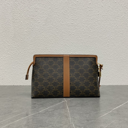 セリーヌ(Celine)ロック トイレタリーポーチ / トリオンフキャンバス＆カーフスキン