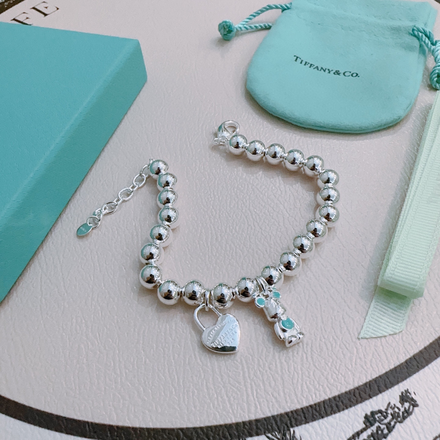 ティファニー「Tiffany & Co.」ポリッシュドシルバーリンク ブレスレット