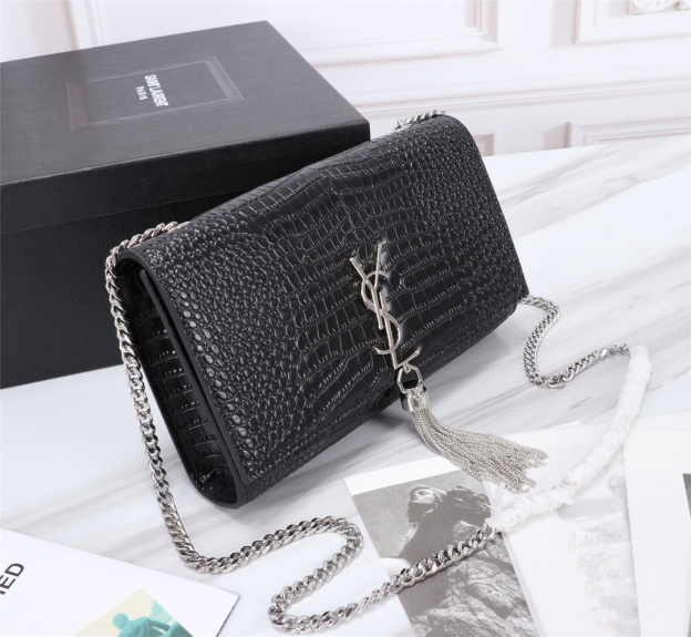 サンローラン「Saint Laurent」KATE 24cm クロコダイル柄フリンジデザイン