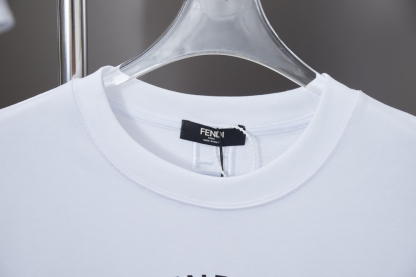 フェンディ「Fendi」2025SS 春夏新作 ラウンドネック ファッショナブルTシャツ