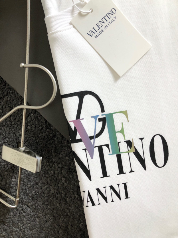 ヴァレンティノ「Valentino」2025最新プリント半袖