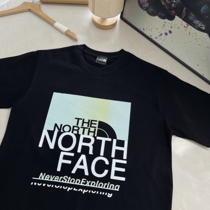 ザ・ノースフェイス The North Face カップル ユニセックスTシャツ-ISETAN PRESTIGE CURATED