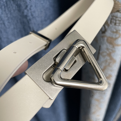 ボッテガ ヴェネタ「Bottega Veneta」トライアングルバックルベルト レディース 新作100CM