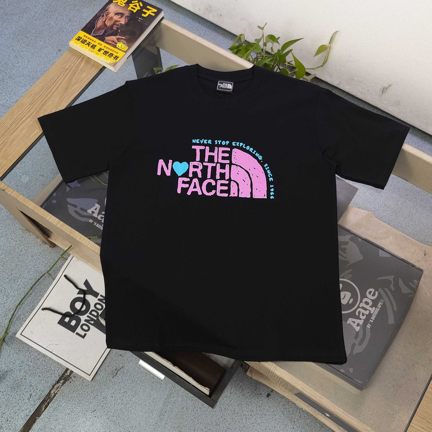 ザ・ノースフェイス「The North Face」 クレヨンロゴ カップルTシャツ